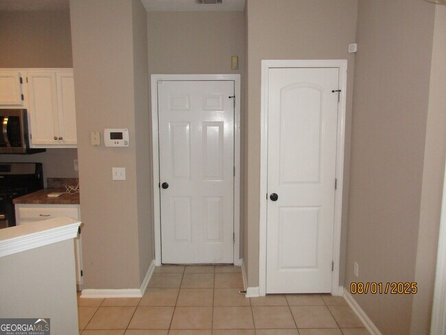 Building Photo - 6972 Harbor Town Way
