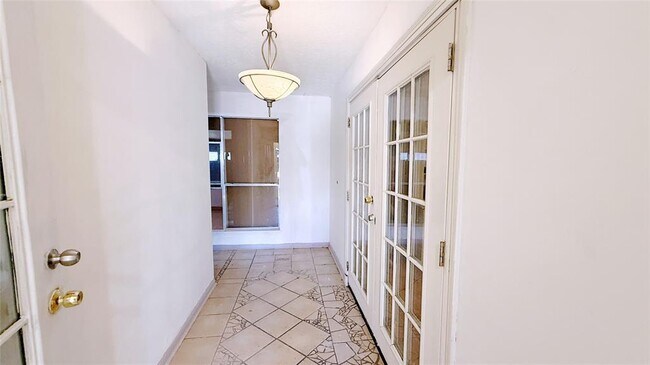 Building Photo - 9518 Langdon Ln