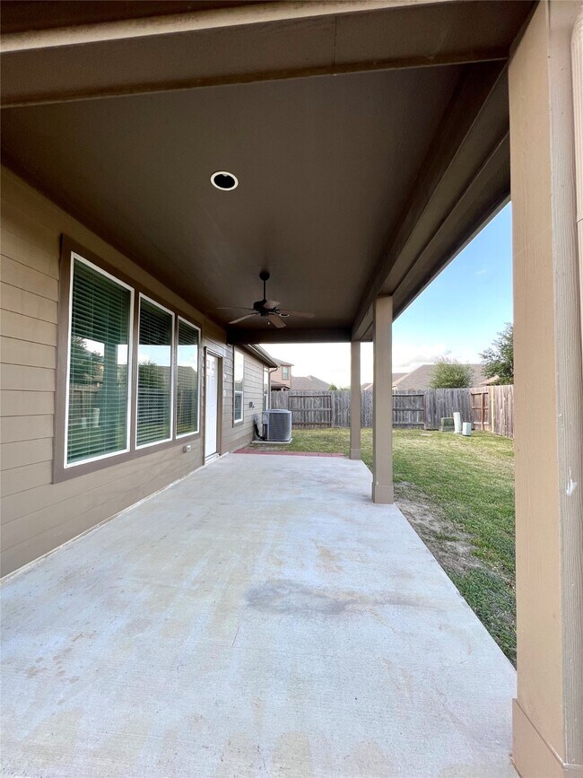 Building Photo - 2906 Coastal Prairie Ln