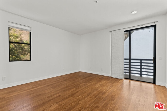 Building Photo - 2646 Rinconia Dr