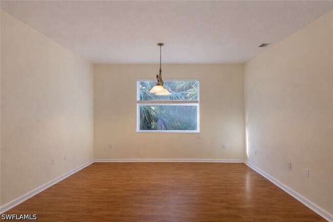 Building Photo - 10020 Heather Ln