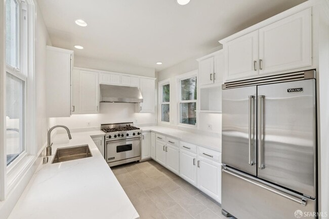 Building Photo - 971 Filbert St