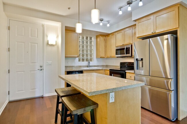 Building Photo - Condo for Rent Near Japantown in Downtown ...
