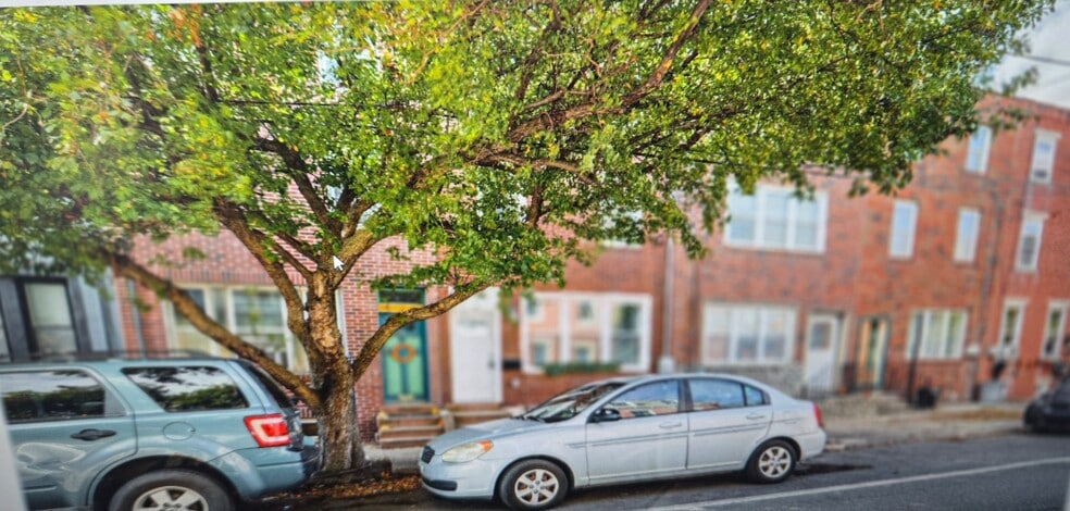 Building Photo - 2070 E Dauphin St