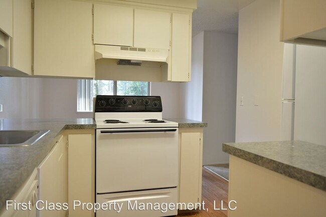 Building Photo - 4628 Oakridge Rd