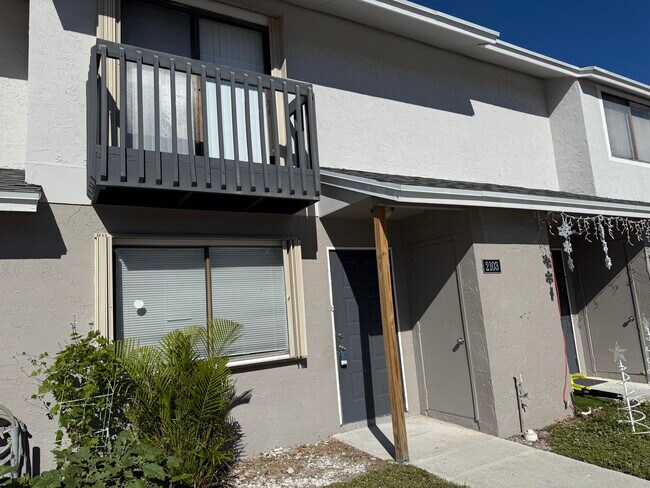 Building Photo - 2103 Wharf Ln