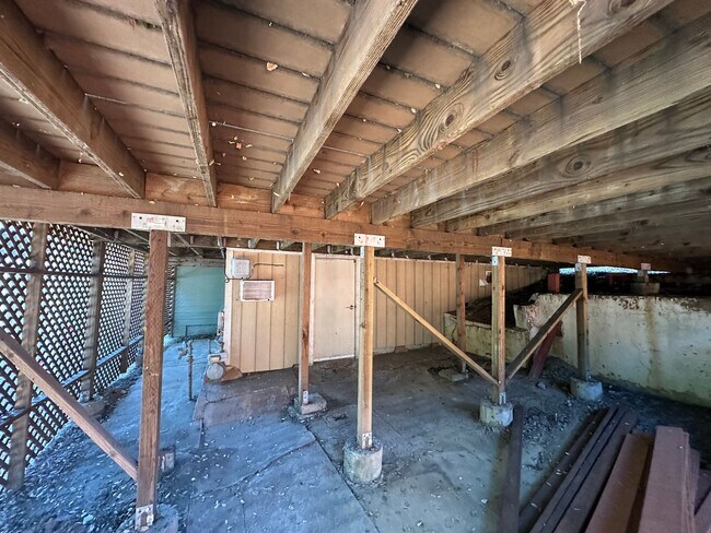 Building Photo - Spacious 3-Bedroom, 2-Bath Home for Rent i...