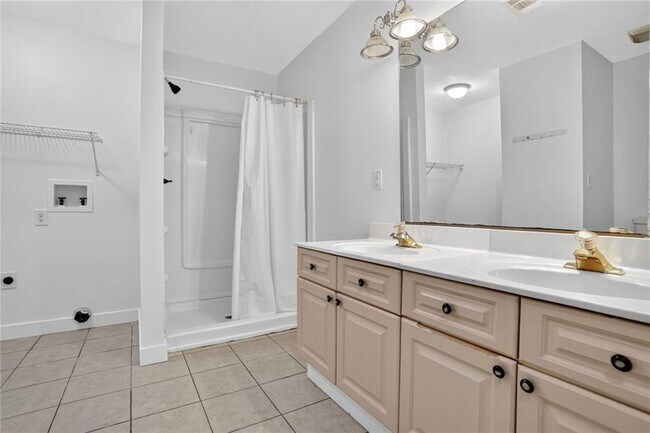 Building Photo - 14895 Freemanville Rd