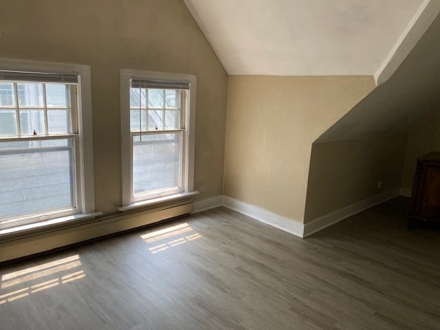 bedroom - 2915 N Farwell Ave