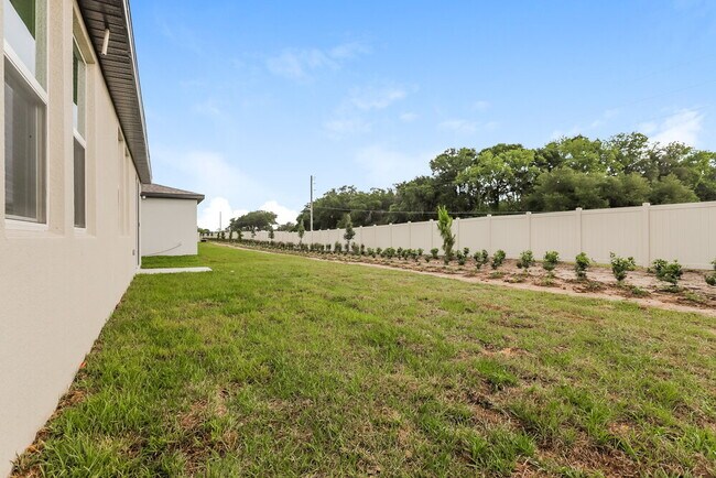 Building Photo - 38955 Harlow Rose Dr