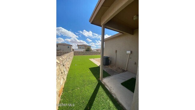 Building Photo - 11884 Auburn Sands Dr
