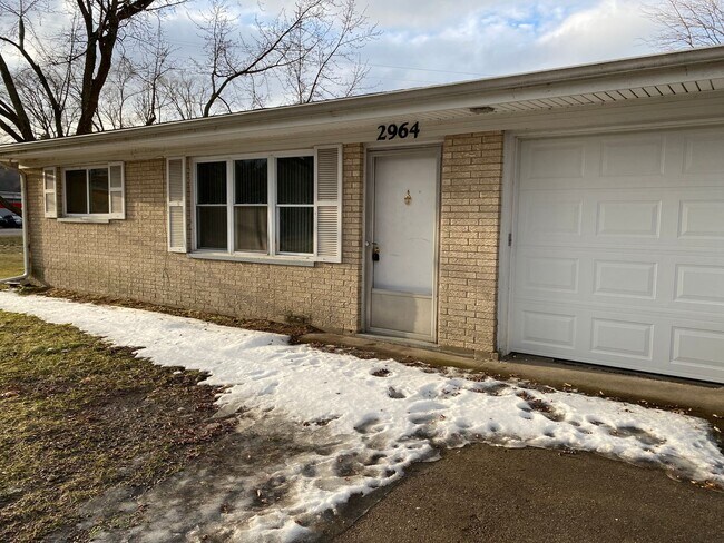 Building Photo - 2br/1bath duplex in Stevensville