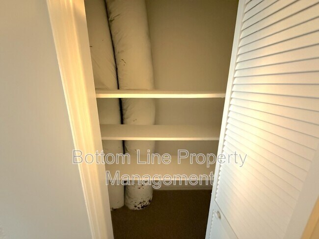 Building Photo - 3315 Wiseman Dr