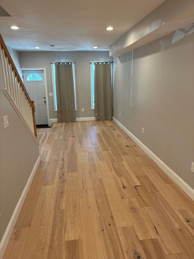 Building Photo - 1403 Race St