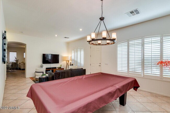 Building Photo - 2037 W Periwinkle Way