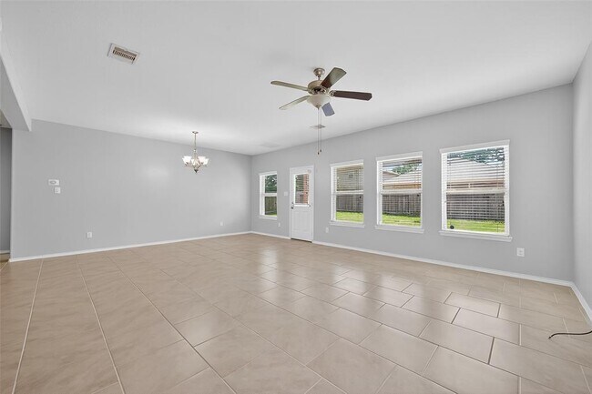 Building Photo - 154 Meadow Grove Dr