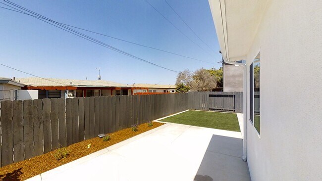 Building Photo - Newly Renovated, 7 BD 4 BR, Close to Campus!