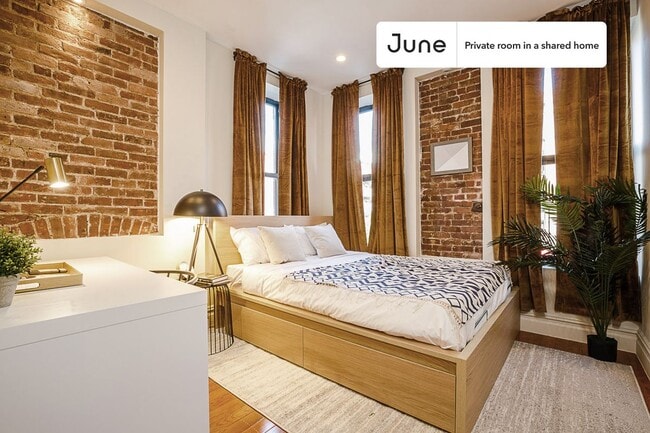 Building Photo - 941 Columbus Ave