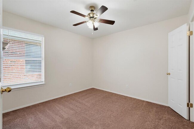 Building Photo - 3705 Crownover St