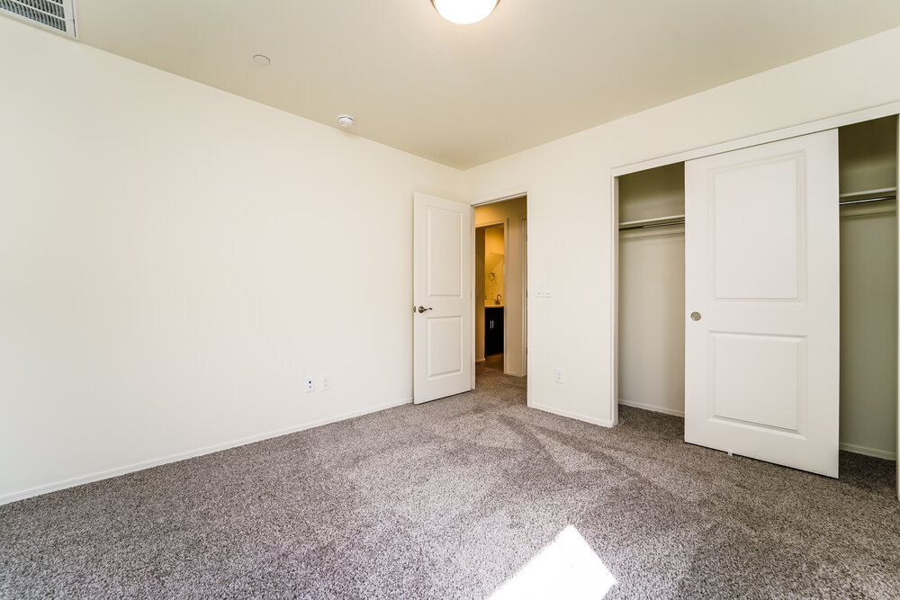 Building Photo - 10696 W Embrey Dr