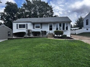 Building Photo - 10922 Juniper Ct