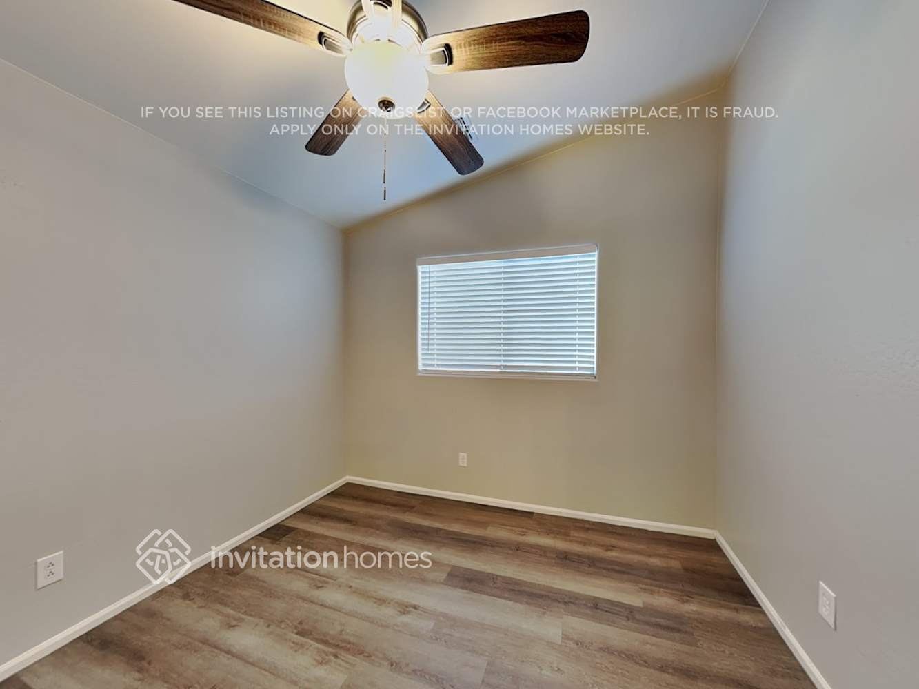 Building Photo - 7261 W Glenn Dr