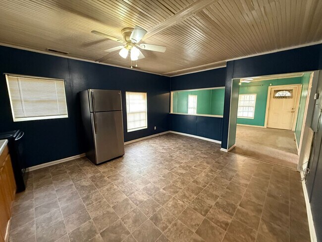 Building Photo - RENTAL HOME IN ALBERTVILLE, ALABAMA!256