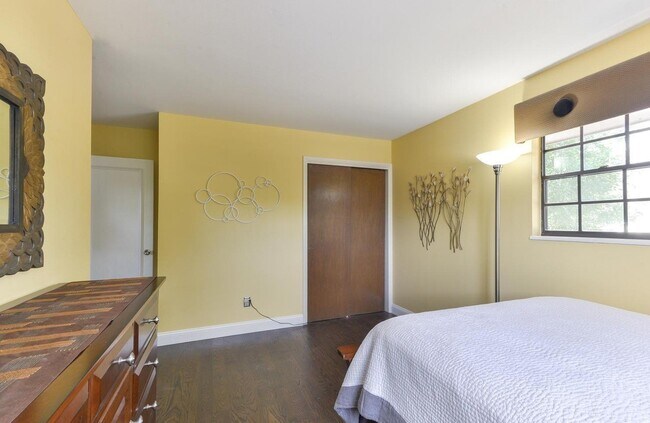 Building Photo - Beautiful 4 Bedroom Home in Midtown Fort Collins!