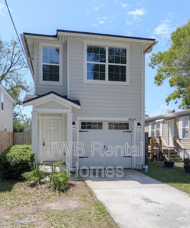 Building Photo - 9020 Eaton Ave