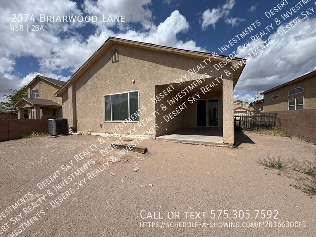 Building Photo - 2074 N Briarwood Ln