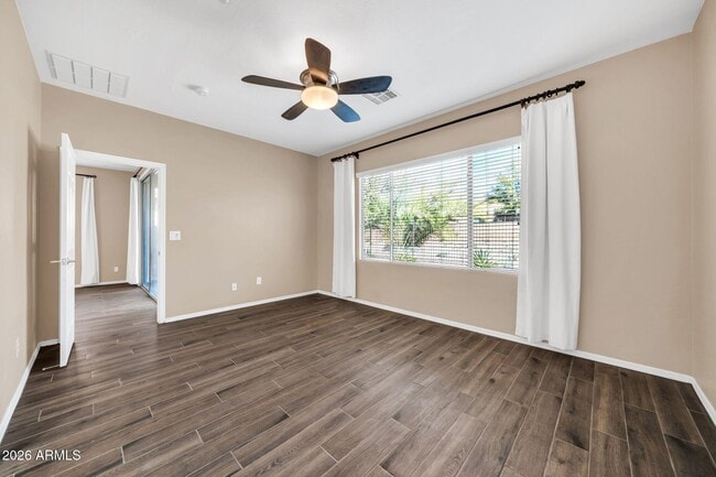 Building Photo - 1834 W Owens Way