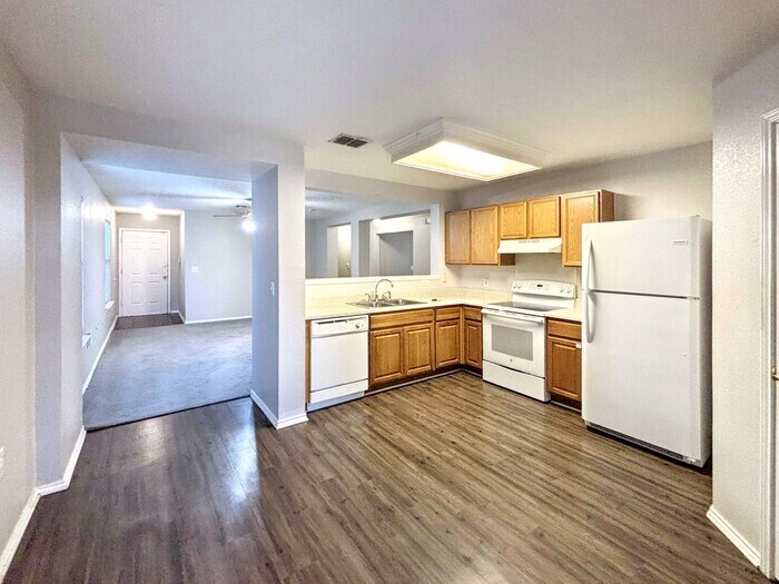 Building Photo - 8432 Fall Meadow Ln