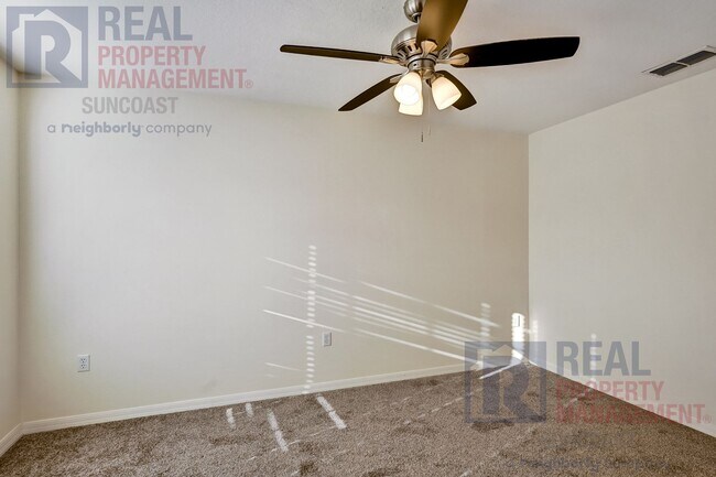 Building Photo - 4220 Players Pl