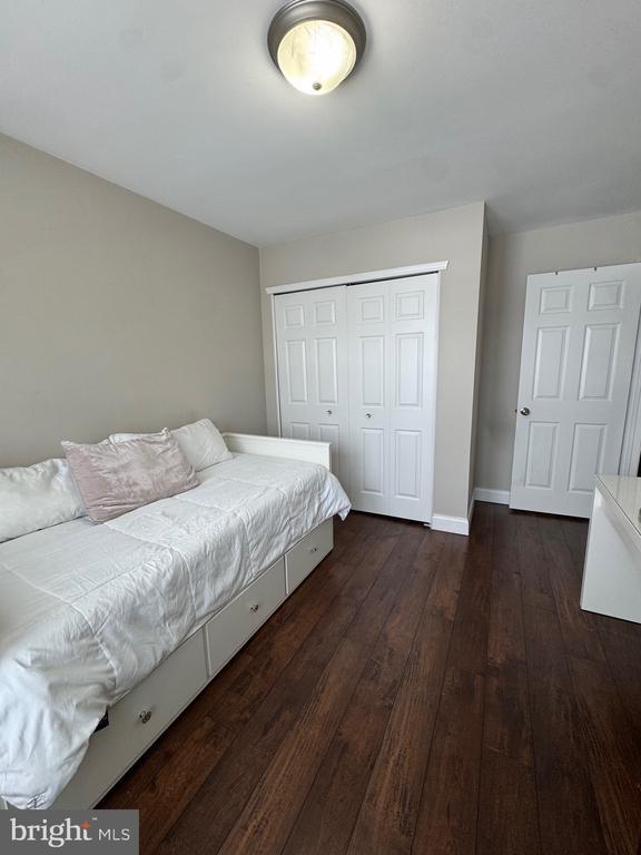 Building Photo - 17 Parkview Way