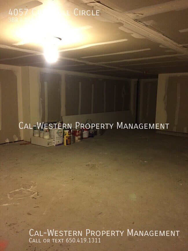 Building Photo - 4057 Crandall Cir