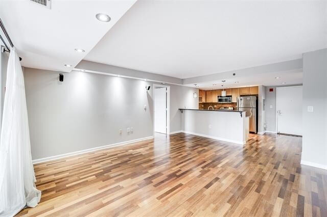 Building Photo - 700 1st St