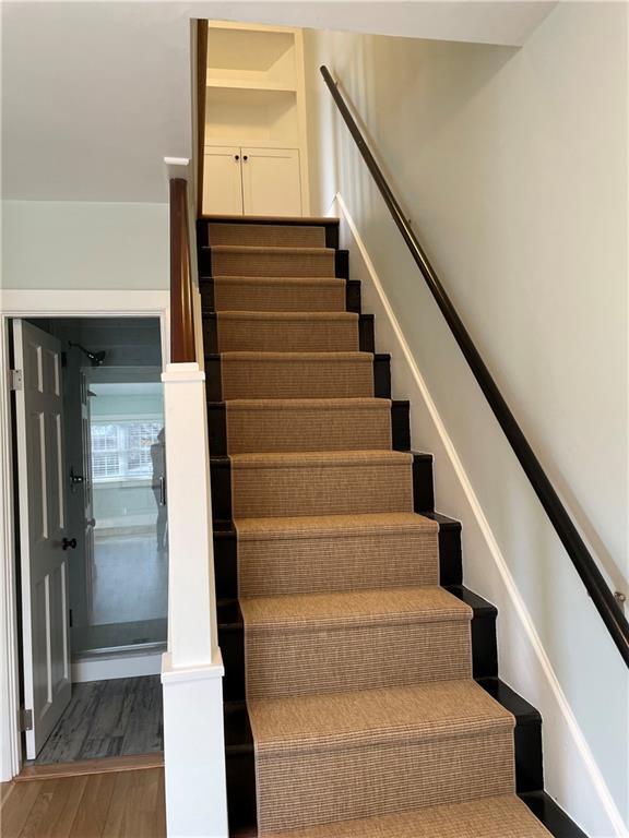 Building Photo - 102 3rd Beach Rd