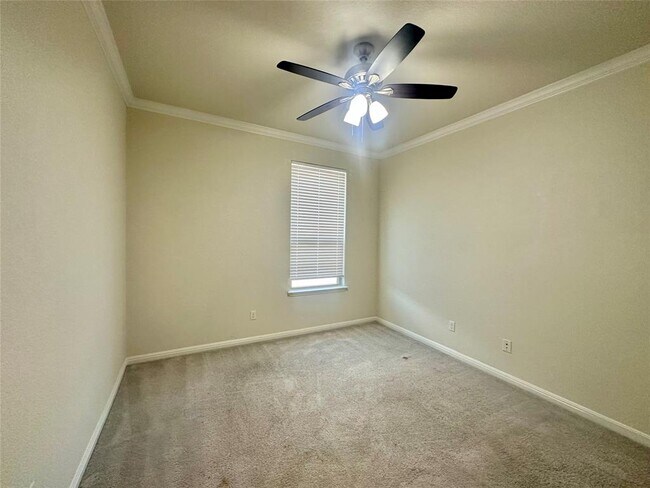 Building Photo - 7211 Loggia Pl