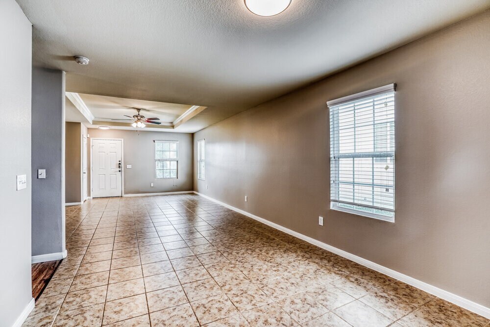 Building Photo - 6450 Dayridge Ln