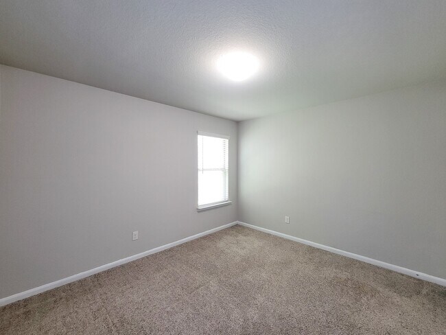 Building Photo - 29614 Breakwater Dr