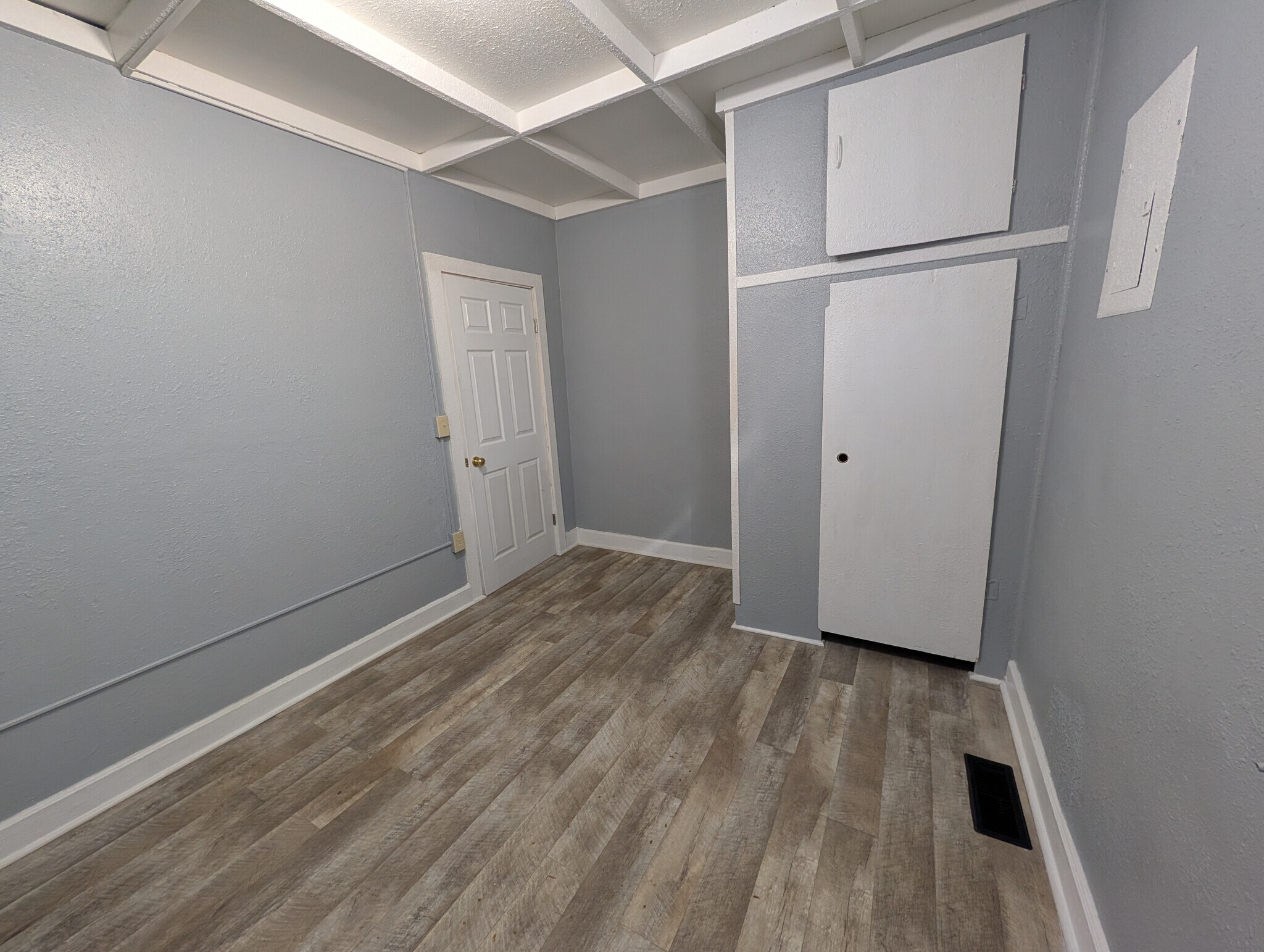 West Bedroom - 1710 Jefferson St