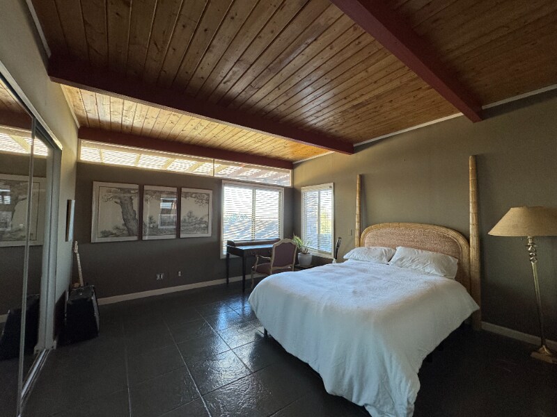 Building Photo - 70625 Granite Ln