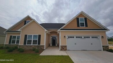 Building Photo - 542 Appalachian Trl N