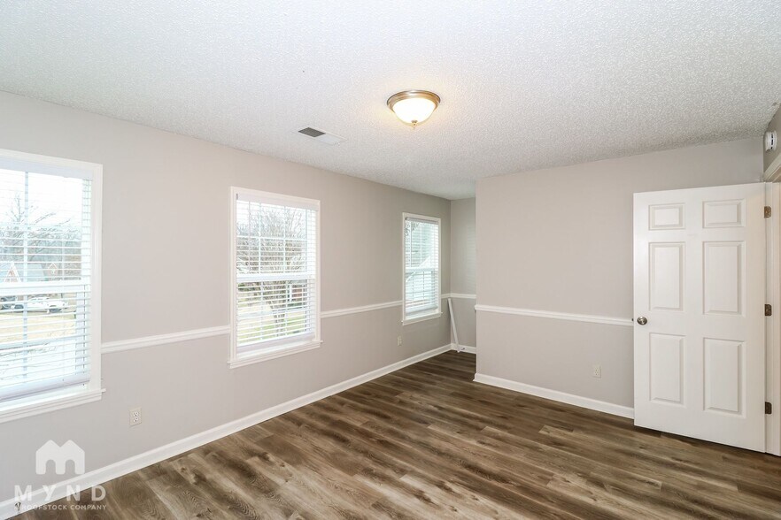 Building Photo - 1446 Lacewing Trace Dr