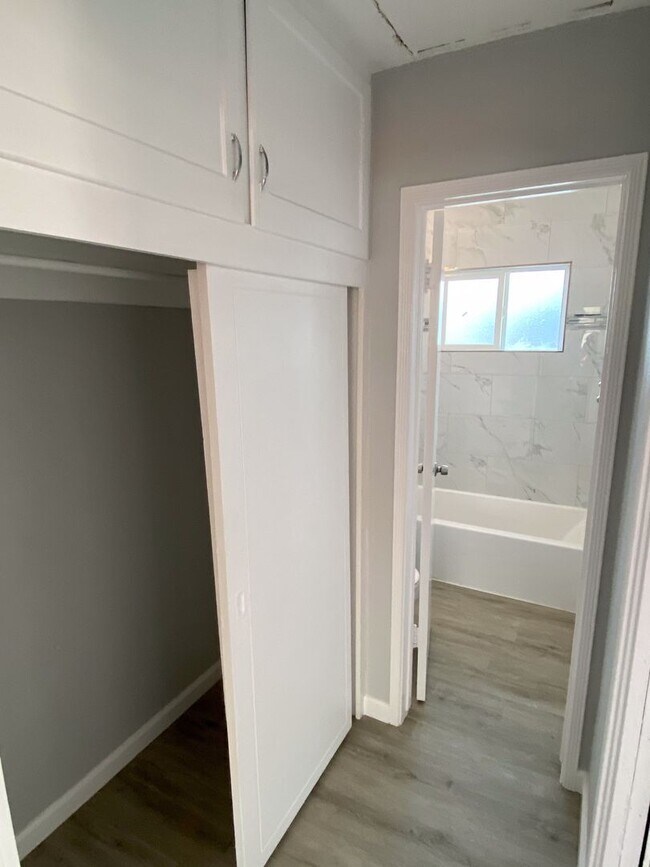 Building Photo - 4581-4585 32nd Street