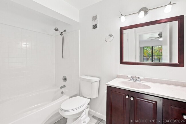 Building Photo - 10581 SW 155th Ct