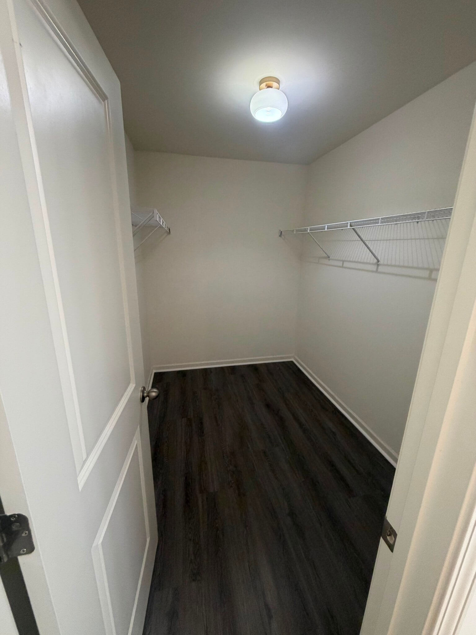Primary Closet - 595 Magnolia Cir