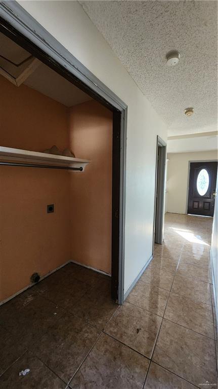 Building Photo - 11 Oak St