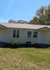 Building Photo - 395 Treadway Rd