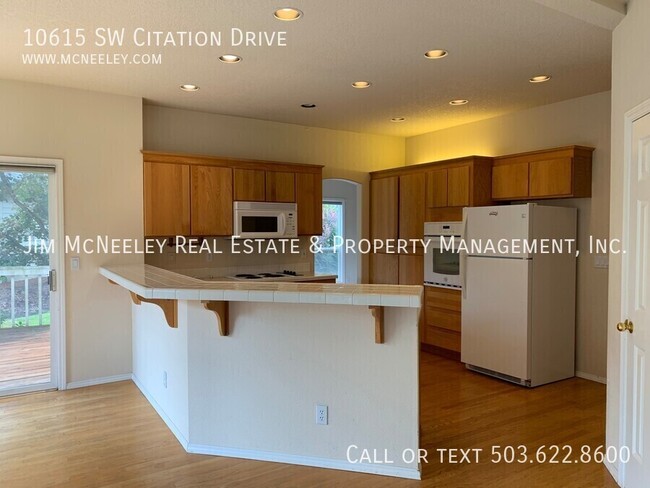 Building Photo - 10615 SW Citation Dr